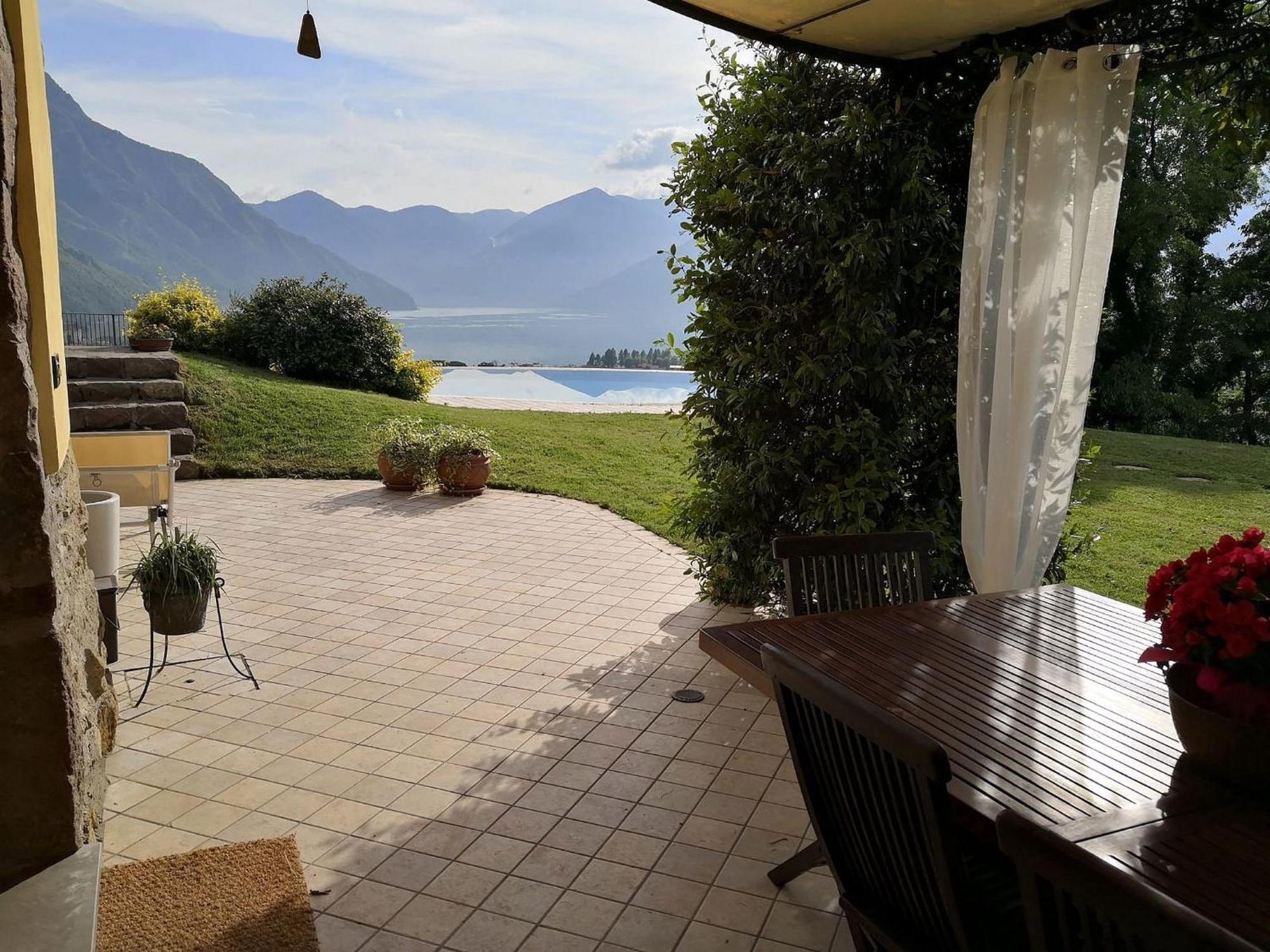 Villa In Pisogne With Pool Garden And Lake View Luaran gambar