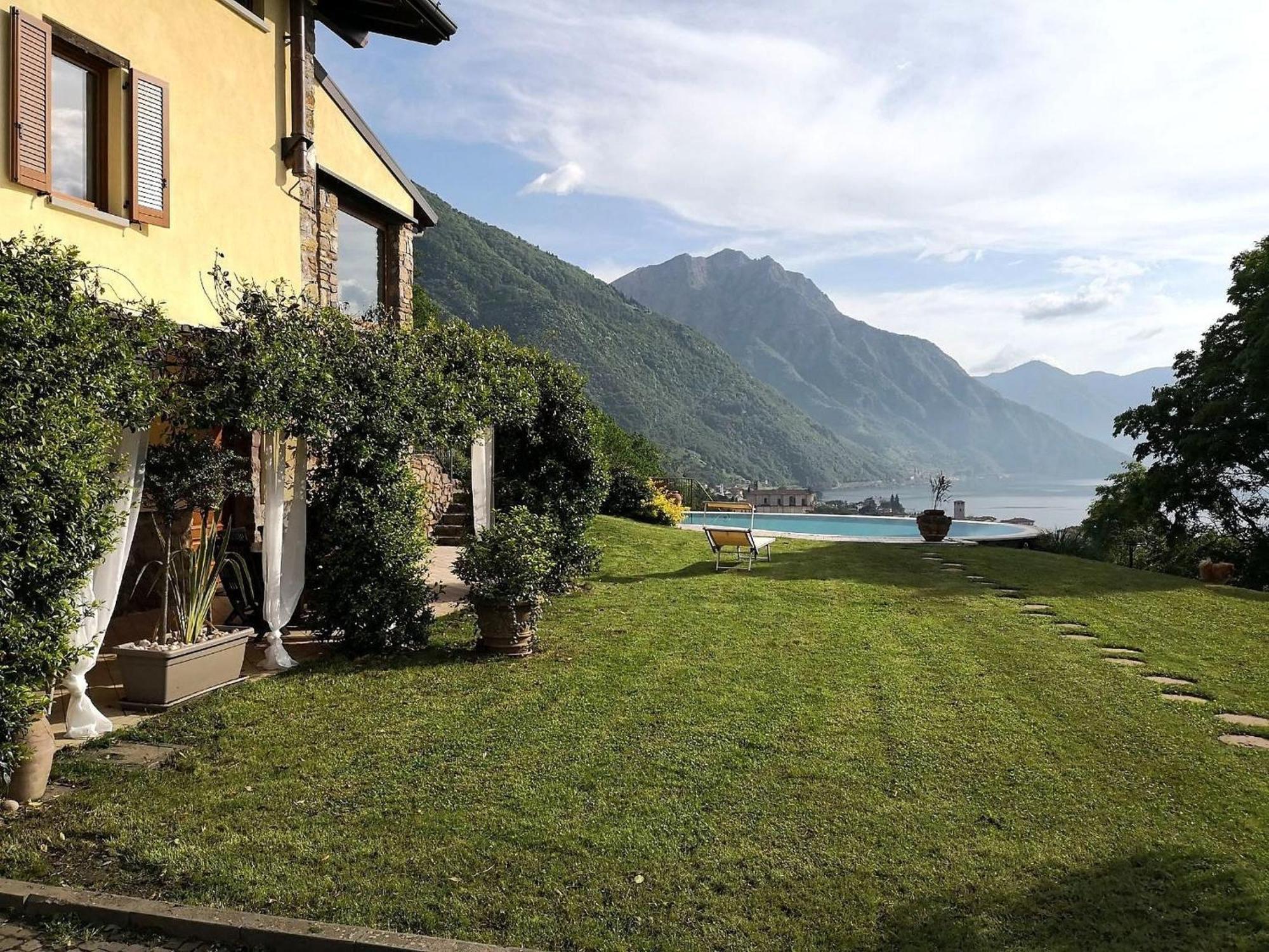 Villa In Pisogne With Pool Garden And Lake View Luaran gambar