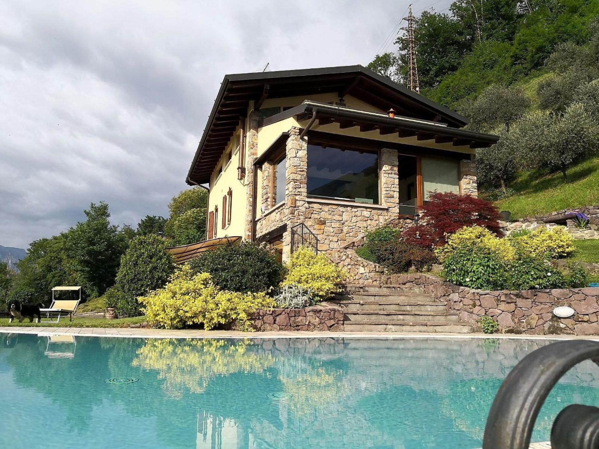 Villa In Pisogne With Pool Garden And Lake View Luaran gambar
